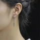 thumbnail image 5 of Elegantes pendientes para mujer de acero inoxidable bañados en plata con aro colgante ------Código de producto 75646, 5 of 5