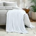 thumbnail image 4 of Bare Home Couverture Texturée en Molleton Microplush - 300 G/m2 - Microfibre Duveteuse - Douce et Moelleuse - Lit Simple/simple TG, Blanc, 4 of 6