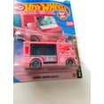 thumbnail image 3 of Barbie Dream Camper 21/250 de Toy Hot Wheels, 3 of 4