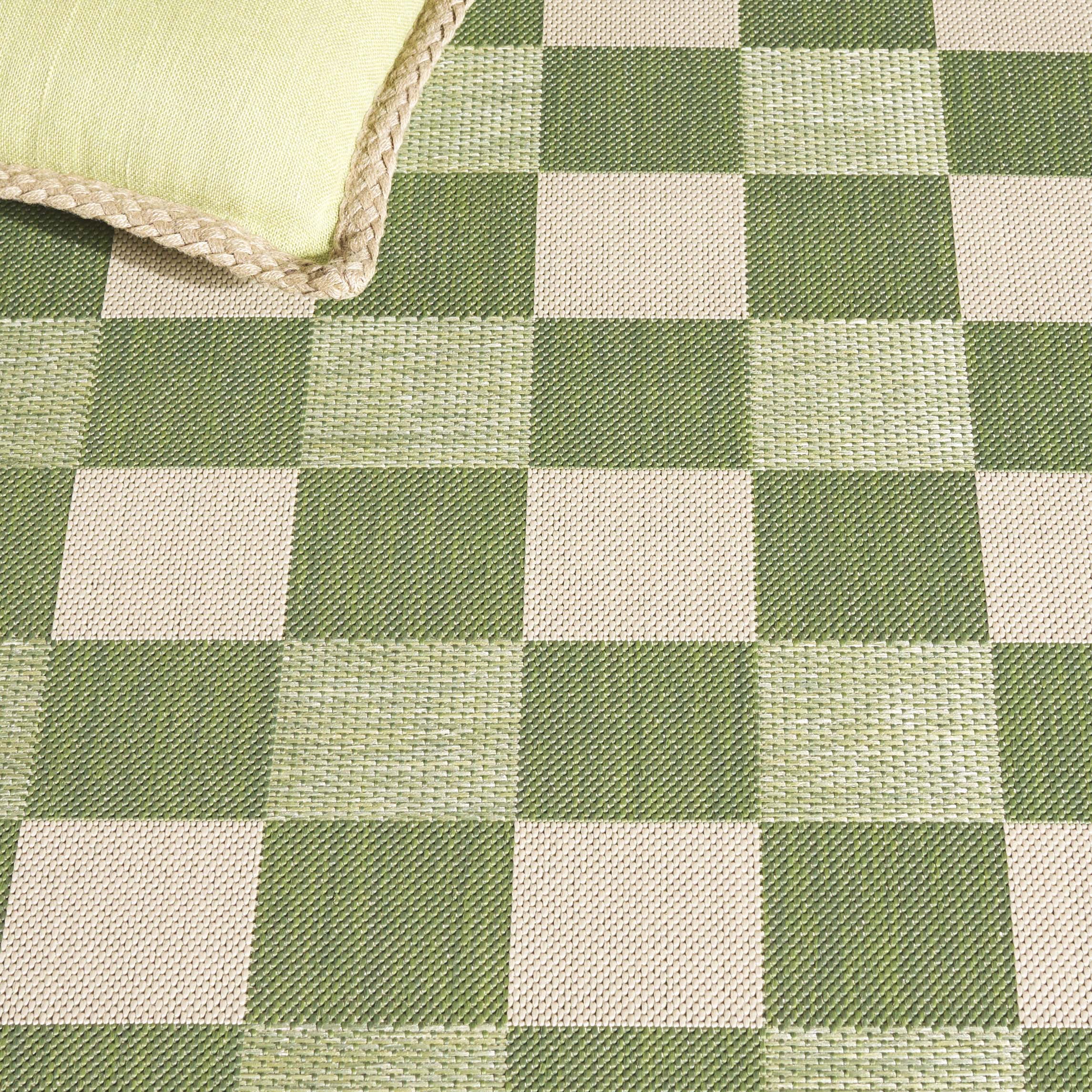 SAFAVIEH Courtyard Talbot Checkered Indoor/Outdoor Runner Rug, Green/Sage, 2'3" x 6'7"