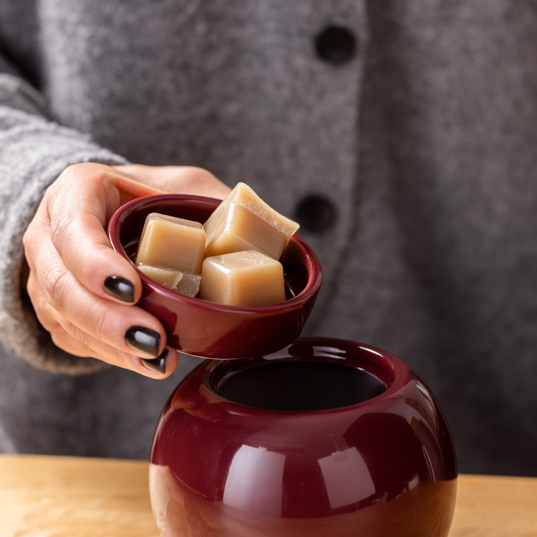 Mainstays Luscious Merlot Contemporary Bubble Wax Melt Warmer