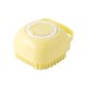 thumbnail image 1 of Cepillo de baño para mascotas con dispensador de champú - Masajea y limpia suavemente a perros y gatos - Cerdas de silicona suaves - Color amarillo brillante - Incluye depósito de 60ml, 1 of 7