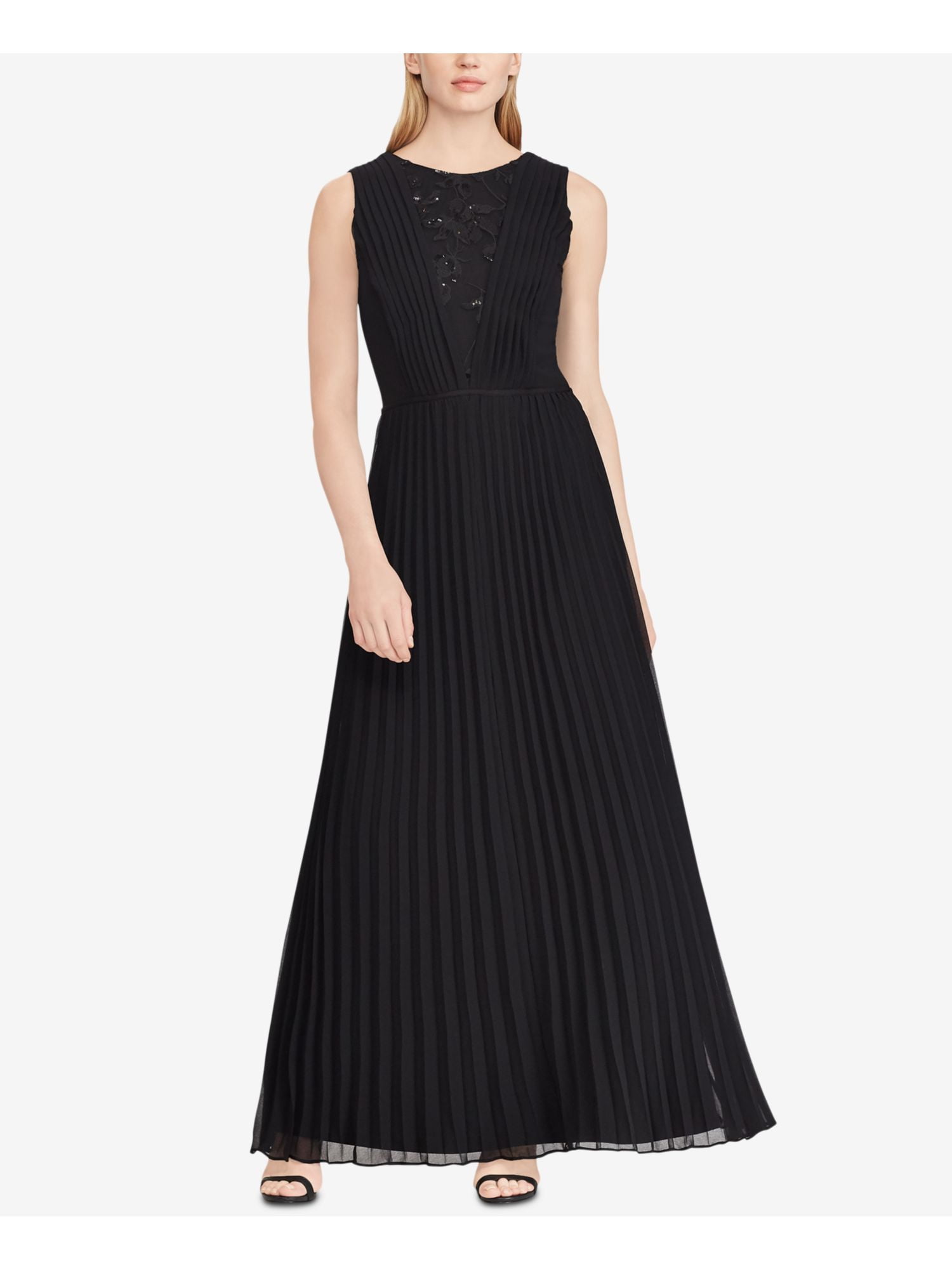 what to wear with a black graduation gown
