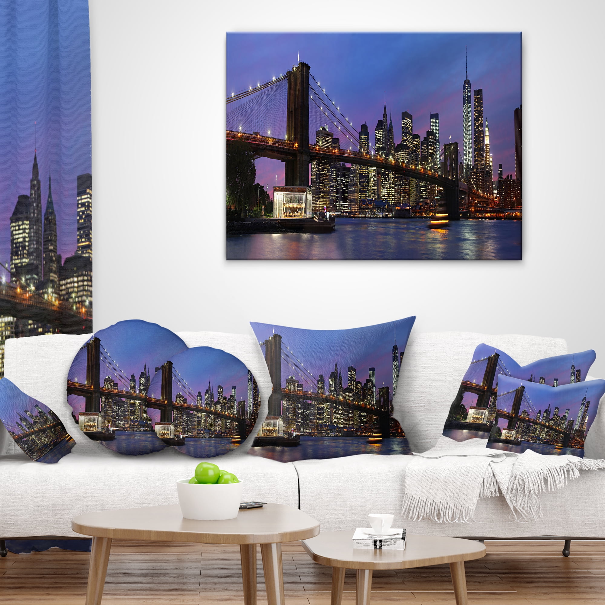 Designart Brooklyn Bridge and Manhattan at sunset - Throw Pillow - 18x18