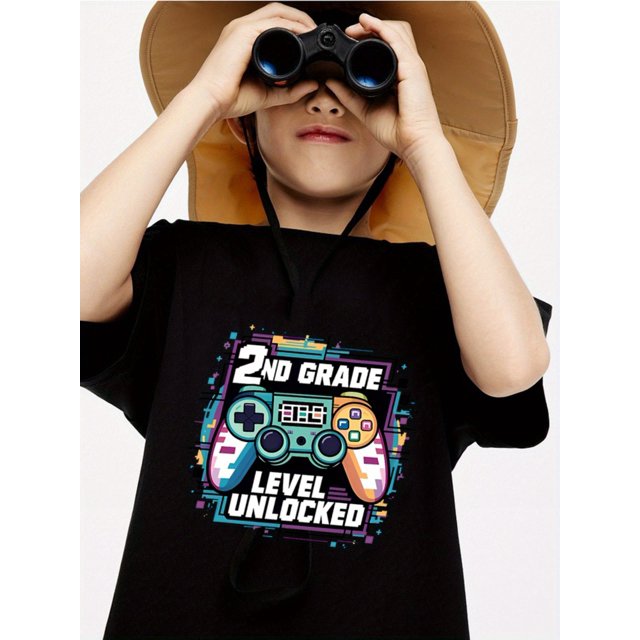 "2nd GRADE LEVEL UNLOCKED" Trendy Gamepad Print T-shirt- Engaging Visuals, Casual Short Sleeve T-Shirts For Boys - Cool, Lightweight And Comfy Summer Clothes!