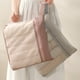 thumbnail image 1 of Organizador de bolsas de artículos de aseo de viaje | Bolsillo para almacenamiento de malla de tela no tejida | Cierre portátil de cremallera, asa | 13,39 x 12,2 en gris rosa | Maleta de accesorios, 1 of 6