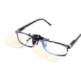 thumbnail image 3 of Clip de Gafas Gamer para Computadora EYEGUARD con Filtro de Luz Azul, 3 of 7