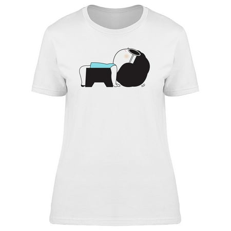 - Sunday Relaxation Cool Girl Tee Women's -Image by Shutterstock