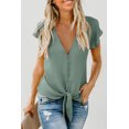 thumbnail image 1 of T-shirt Vert pour Toujours Ce Soir à Boutons pour Femmes, 1 of 12