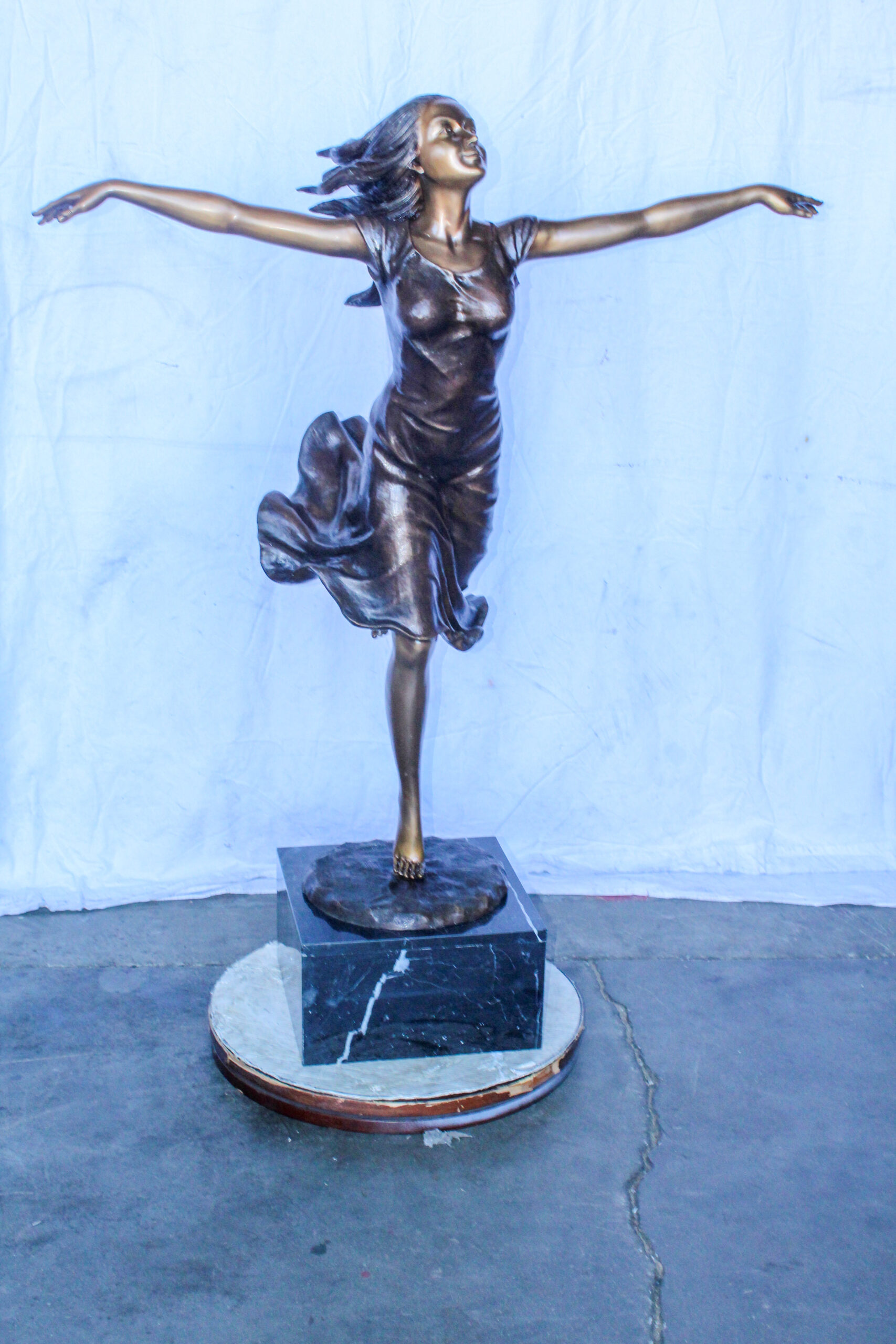 Nifao Bronze Statue, Girl Running in the Wind, Dynamic Art – Outdoor Garden Decor Sculpture, 46"L x 27"W x 57"H