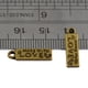 thumbnail image 3 of 50 piezas de dijes de la serie de letras 'Hecho con amor', colgante con etiqueta rectangular en forma de corazón. Encantos de rectángulo de bronce, 3 of 5