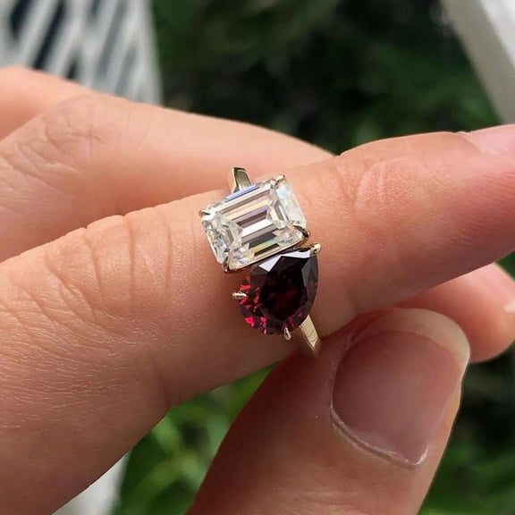 KANISHKAGEMS&JEWELS Toi Et Moi Garnet Ring Engagement Ring Two Stone Ring You & I Ring Anniversary Ring Gifts For Wedding Women Ring Pear Emerald Cut Moissnaite Ring