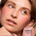 thumbnail image 2 of Brillo de labios y aceite labial teñido Hybrid Saie Glossybounce Bubble, 2 of 9