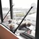 thumbnail image 2 of Muyoka Hamaca colgante para gatos con ventosa al vacío Perchas montadas en la ventana Cojín para gatos duradero y lavable Cama Colchoneta para colgar en el asiento para mascotas para uso de gatitos Muyoka Hogar, 2 of 7