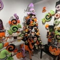 thumbnail image 4 of December Diamonds Trick Or Treat - Casse-Noisette Frankenstein 37 Pouces, 4 of 4