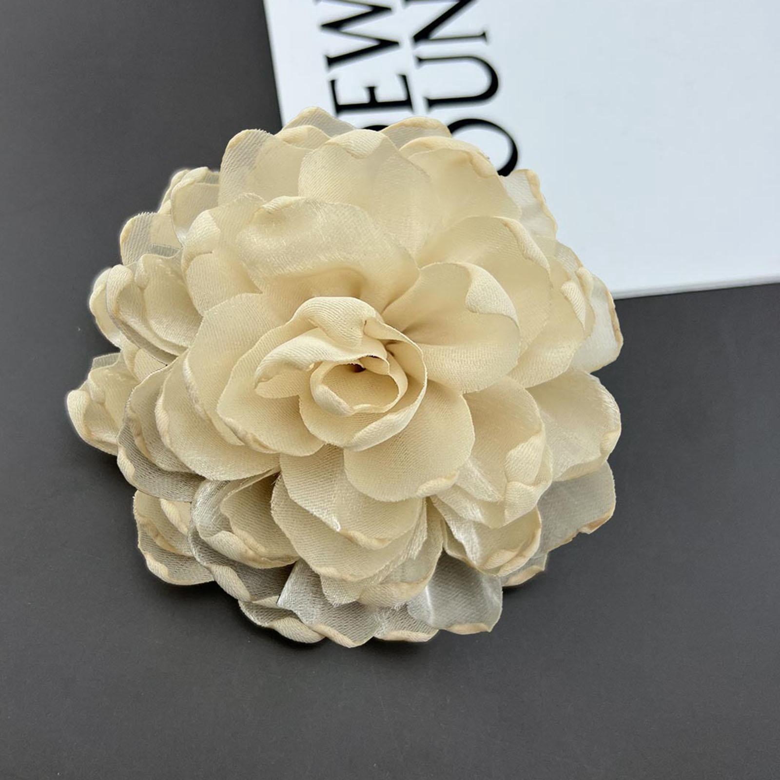 Broche Décorative Fleurs Et Danseuse - Neuve Sans Emballage, Dimensions 55 X 30 Mm
