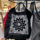 thumbnail image 1 of Bolso de mano de lona con bordado de flores de anacardo para mujer, bolso cruzado de nailon, bolso de hombro portátil plegable, 1 of 6