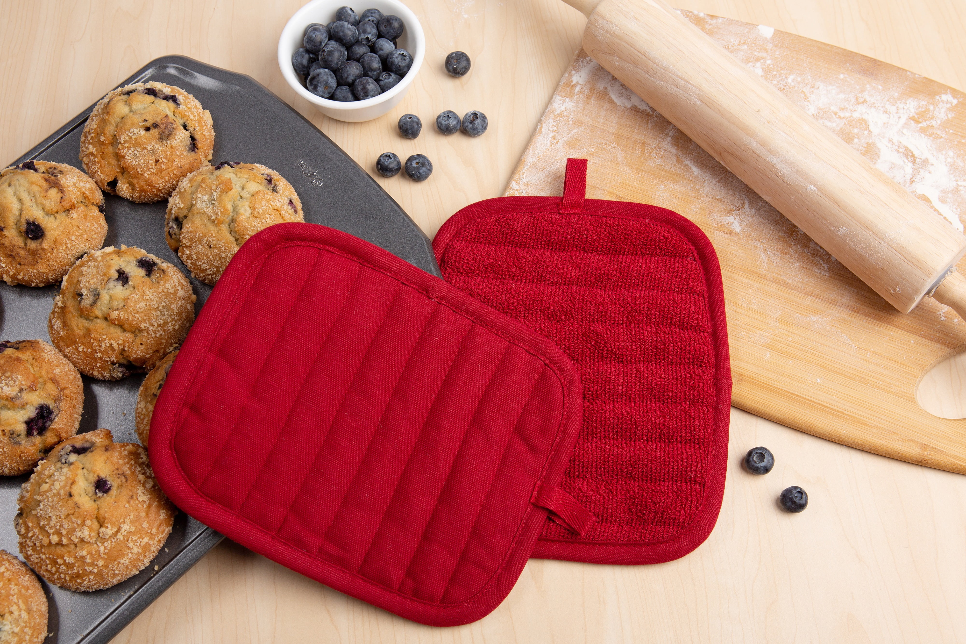 AVACRAFT Red Pot Holders Set,100% Cotton with Non-Slip Heat Resistant