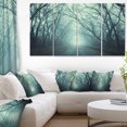 thumbnail image 1 of Forêt Effrayant avec Lumière Verte, 1 of 3