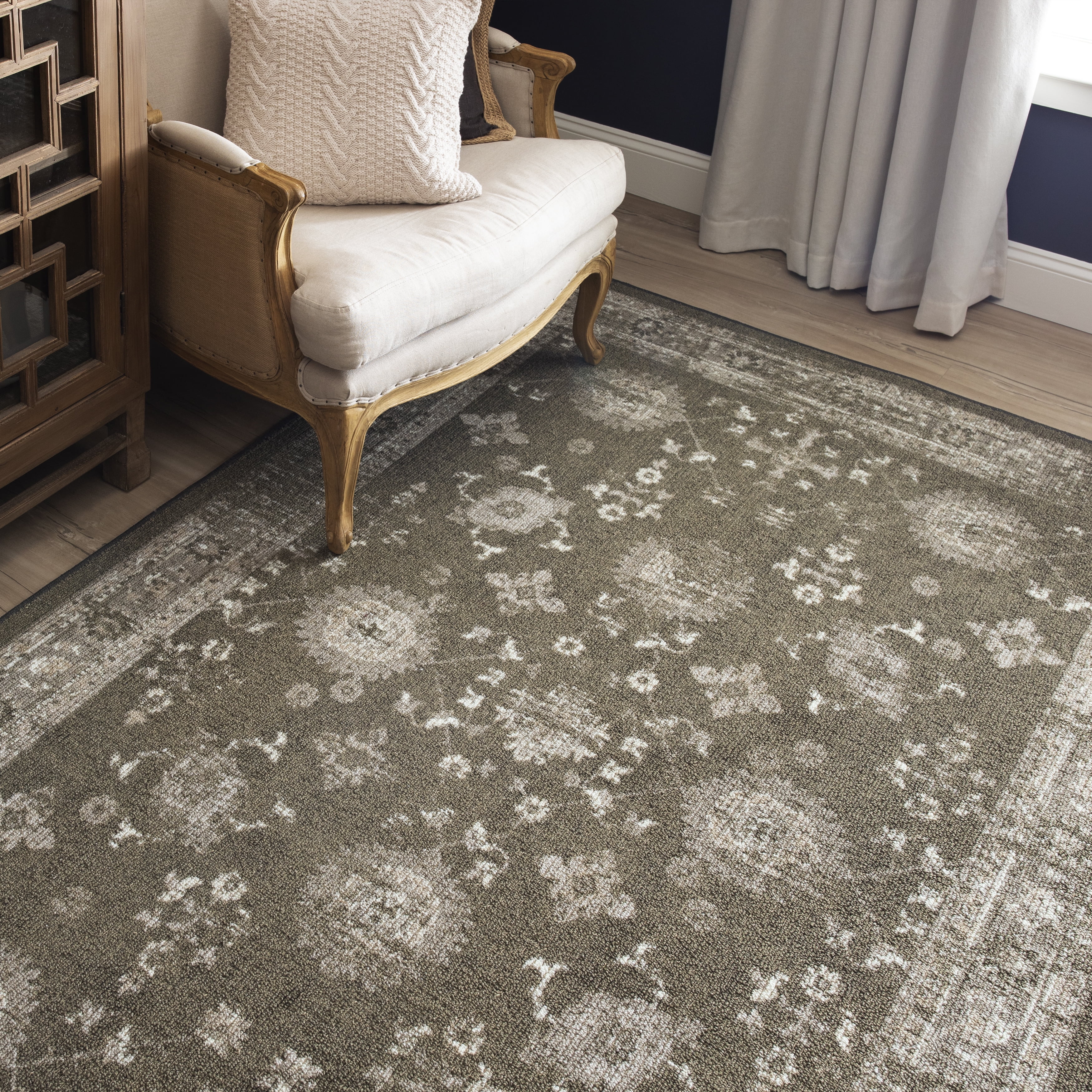 Mohawk Home Heritage Miley Charcoal Printed Area Rug, 7'6"x10', Grey