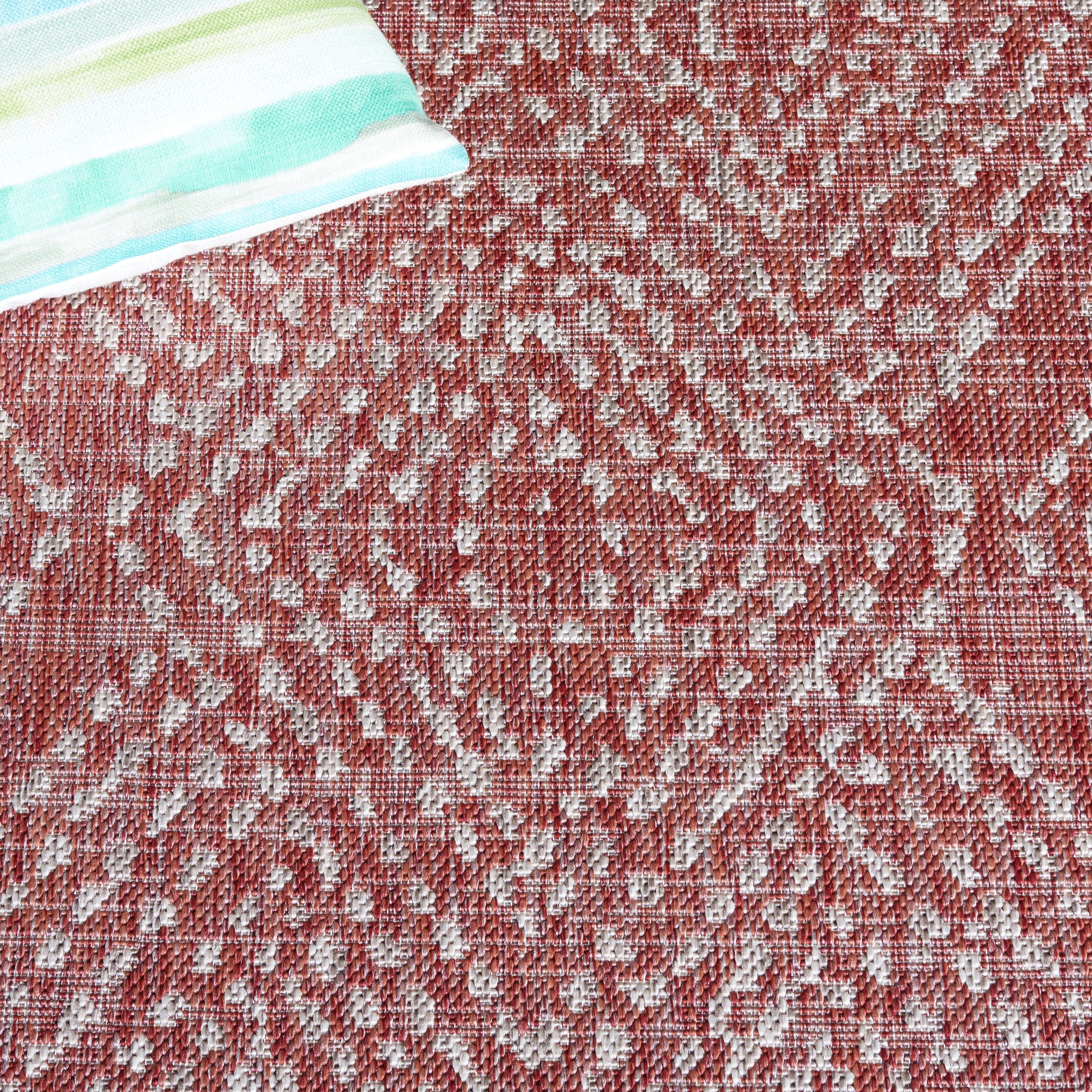SAFAVIEH Courtyard Morven Geometric Indoor/Outdoor Area Rug, Red/Beige, 6'7" x 9'6"