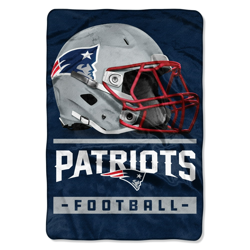 NFL New England Patriots Sideline Oversized 62" x 90" Micro Raschel