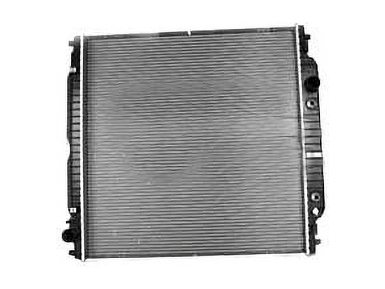 AM Autoparts Engine Coolant Radiator – Direct Fit For Infiniti M37, Q70, Q70L (2011-2019) – Aluminum/Plastic