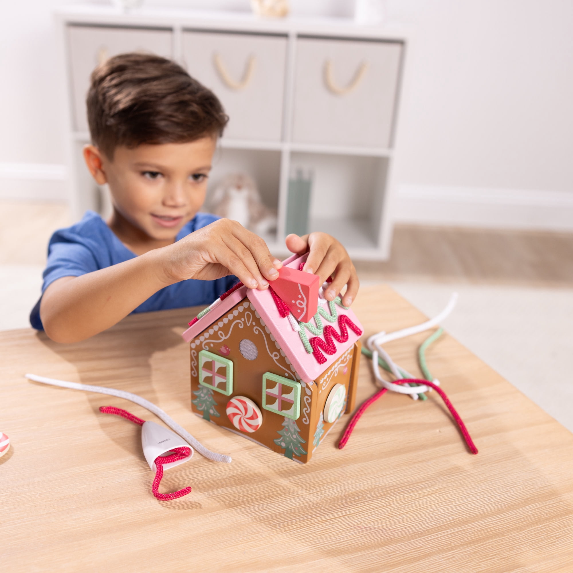 Melissa & Doug Pink Wooden Gingerbread House Reusable, Mess-Free Play Set Activity for Boys and Girls
