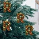 thumbnail image 3 of Adornos navideños artesanales decorativos para el árbol, monogramas decorativos acrílicos 2D con gorro de Papá Noel, 26 letras, adornos navideños colgantes para manualidades, decoración navideña para, 3 of 5