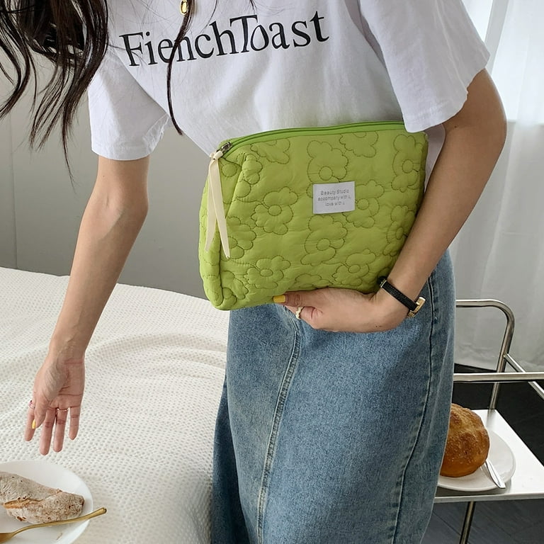 Padded store clutch bag