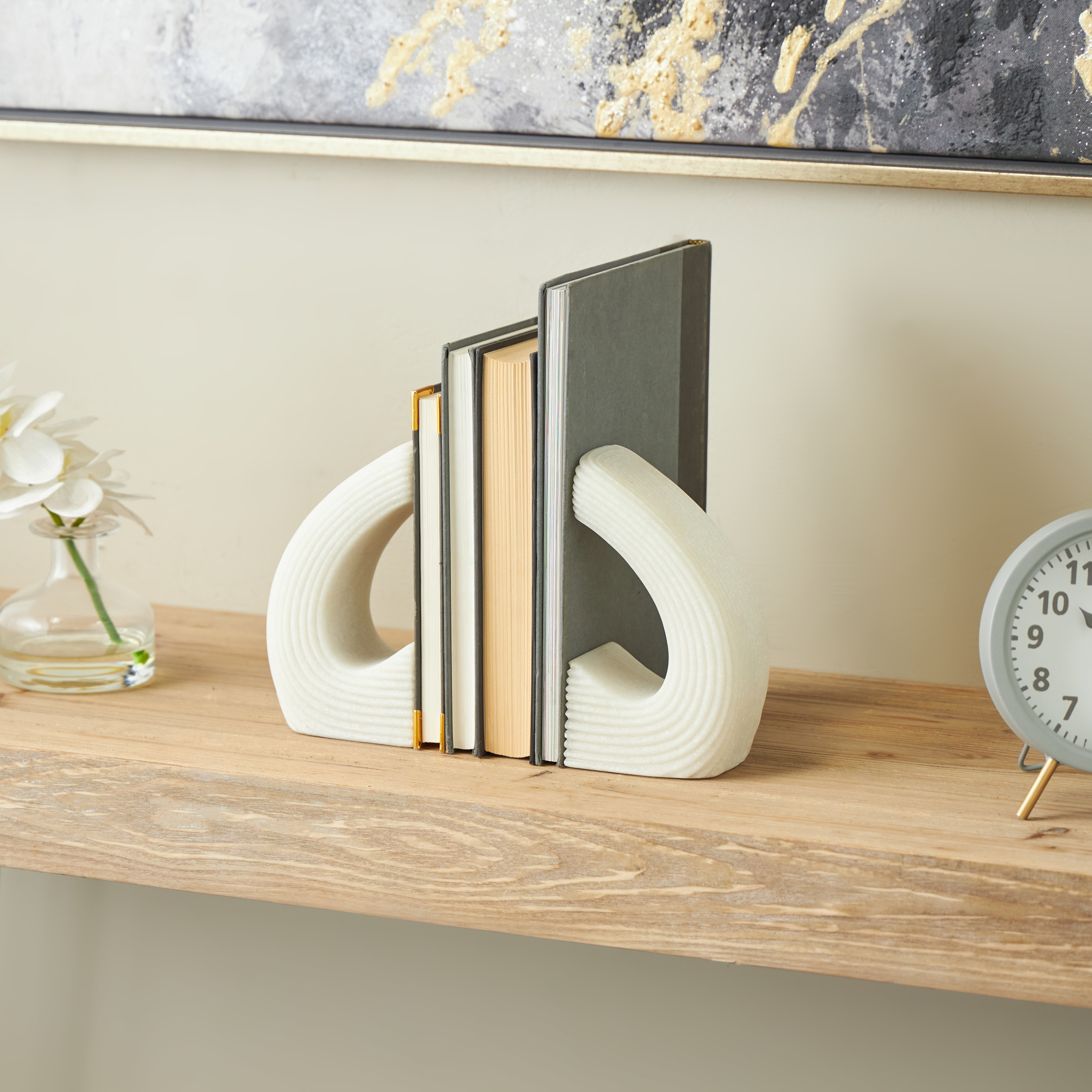 DecMode 4" Heart Inspired Geometric White Polystone Bookends with Shimmer Details (Set of 2)