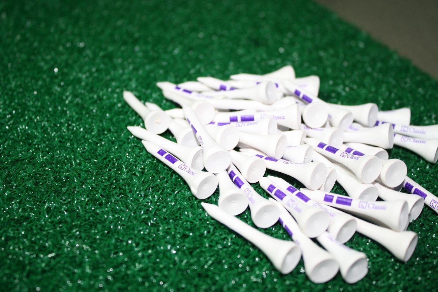 1 5/8" (41mm) White Wooden Golf Tees, pack of 50 by Tour Mission