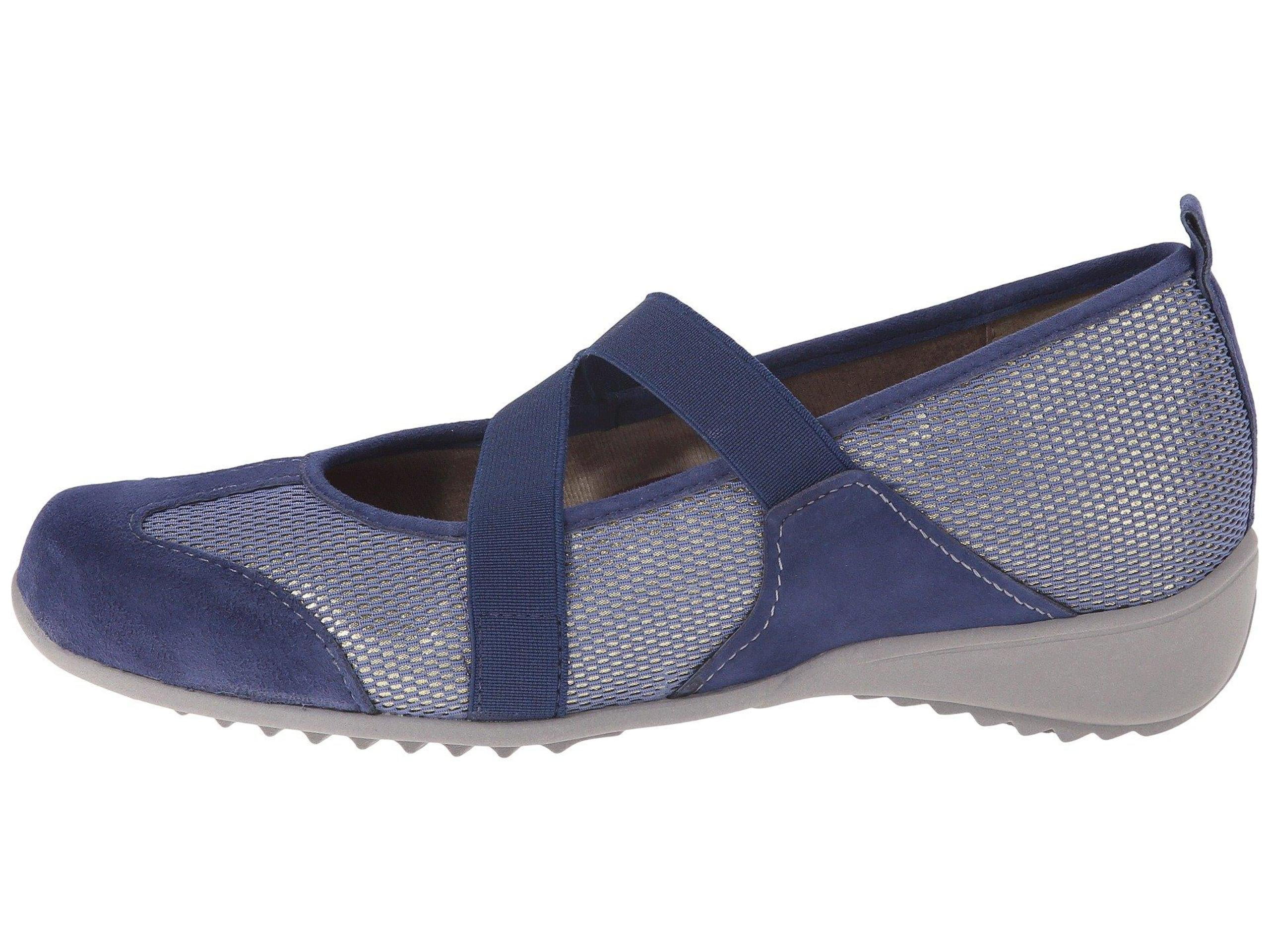munro mary janes