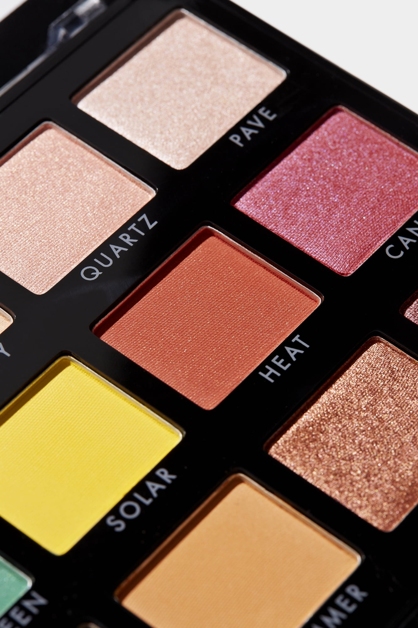 e.l.f. 18 Hit Wonders Eyeshadow Palette