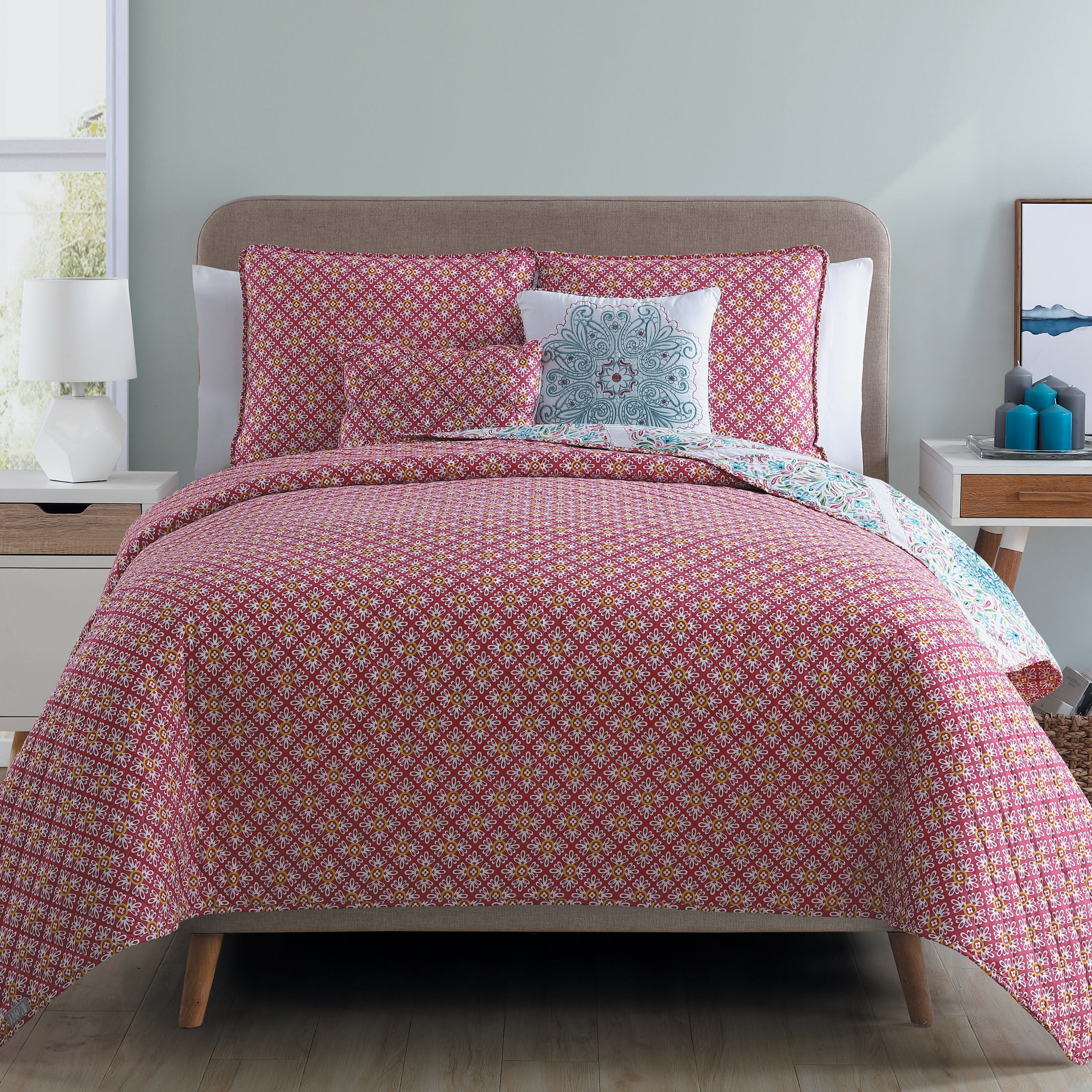 VCNY Windsor 5-Piece Multicolor Medallion Reversible Quilt Set, Queen, Adult, Unisex