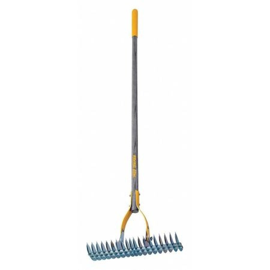 true temper 15 in thatching rake