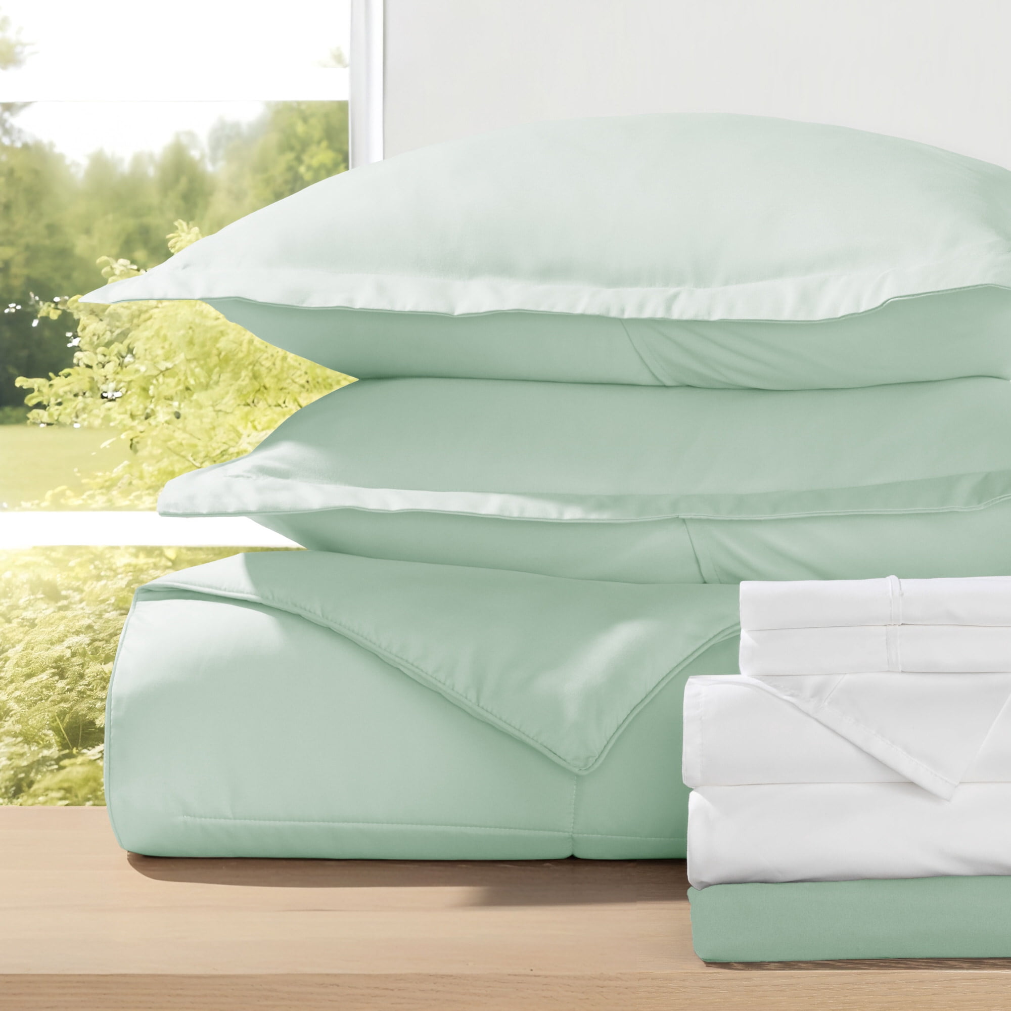 Noble Linens 8-Piece Aqua Bed in a Bag Microfiber Bedding Set, Full