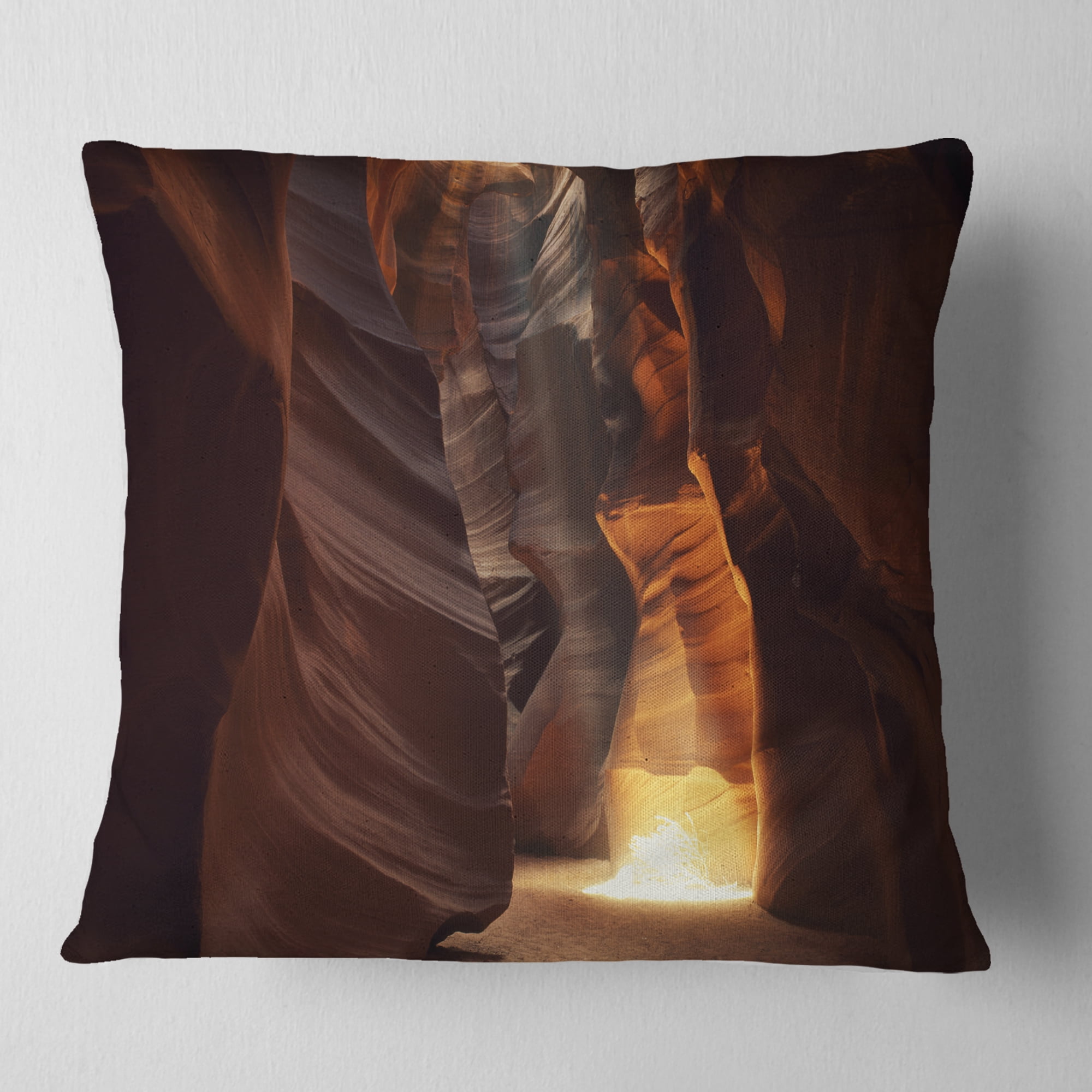 Designart Sunbeam In Antelope Canyon - Landscape Photography Throw Pillow - 16x16