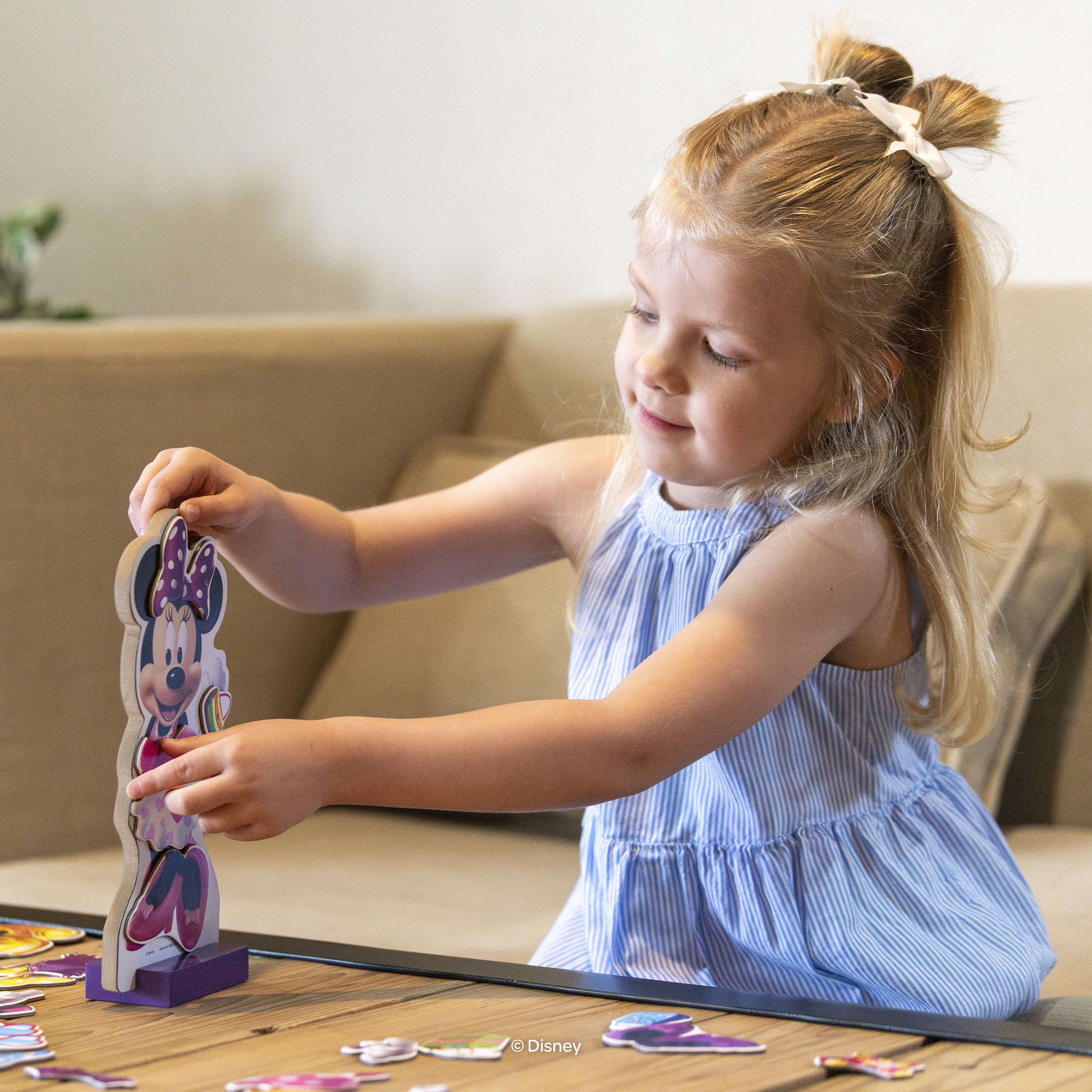 Disney Junior Minnie Mouse Wooden Magnetic Dress-Up Doll Set - Pretend Play Fashion for Toddlers, Wooden Toys for Girls, Preschool Learning Ages 3+