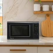 0.7 Cu Ft Countertop 700 Watt Digital Touch