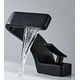 thumbnail image 2 of Grifo de lavabo de un solo orificio, grifo de baño de cascada fría y caliente de cobre, negro, 2 of 5