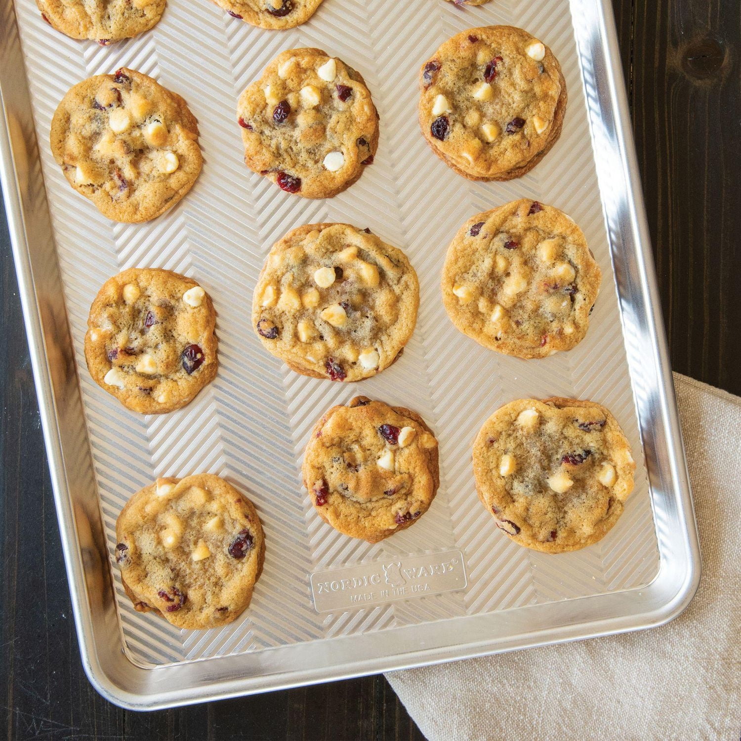 Paquet de 2 demi-feuilles en aluminium Nordic ware