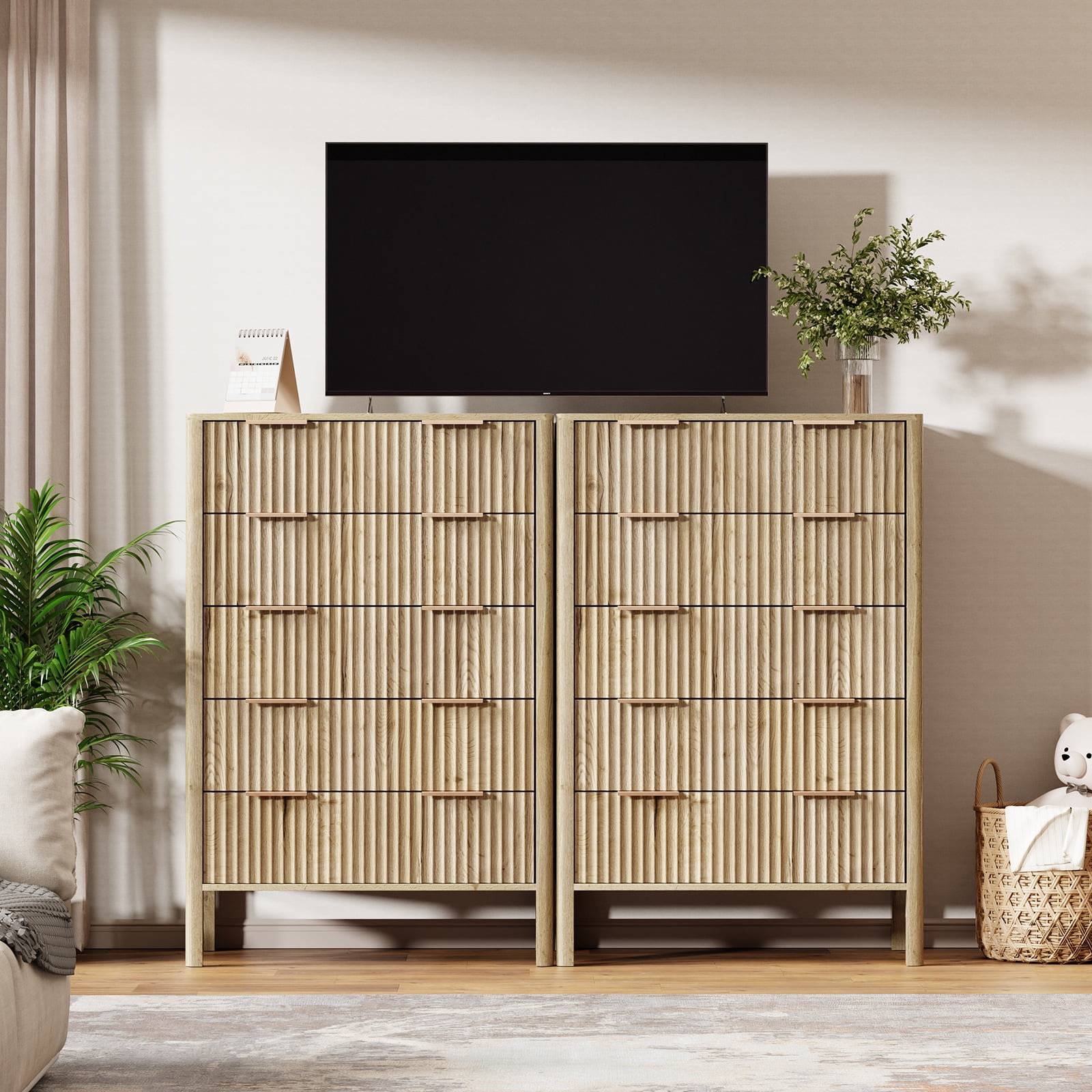 Fluted 5 Drawer Dresser for Bedroom 47" Wide Wooden Dresser TV Stand Modern Storage Organizer for Living Room, Hallway, Natural Oak