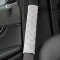 thumbnail image 4 of Juego de dos suaves cojines para cinturón de seguridad de coche para todos los propietarios de vehículos para un viaje más cómodo (gris), 4 of 5