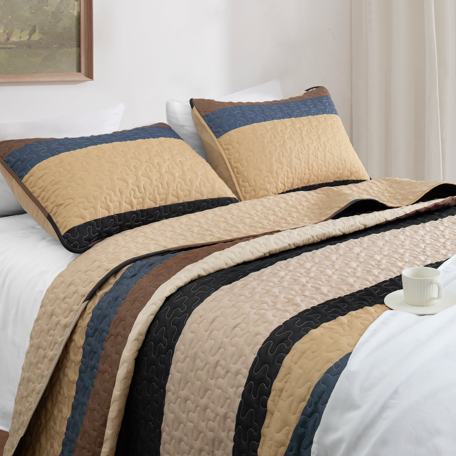 Whale Flotilla Reversible Ultra Soft Printed Quilts Queen Size, Lightweight Patchwork Geometric Stripes Bedspreads Coverlets Queen Quilt Bedding Set with 2 Pillow Shams for All Seasons, Camel