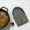 thumbnail image 3 of Manoplas de silicona aptas para uso alimentario, resistentes al calor, con agarre ergonómico, para cocina, repostería, cocina, microondas, antiquemaduras, fáciles de limpiar, 3 of 6