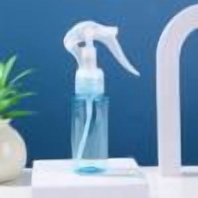 Dongrere Travel Bottle Mini Spray Bottle for Plants Plastic Misting Bottle for Cleaning, Hairstyling, Toiletries 60ml