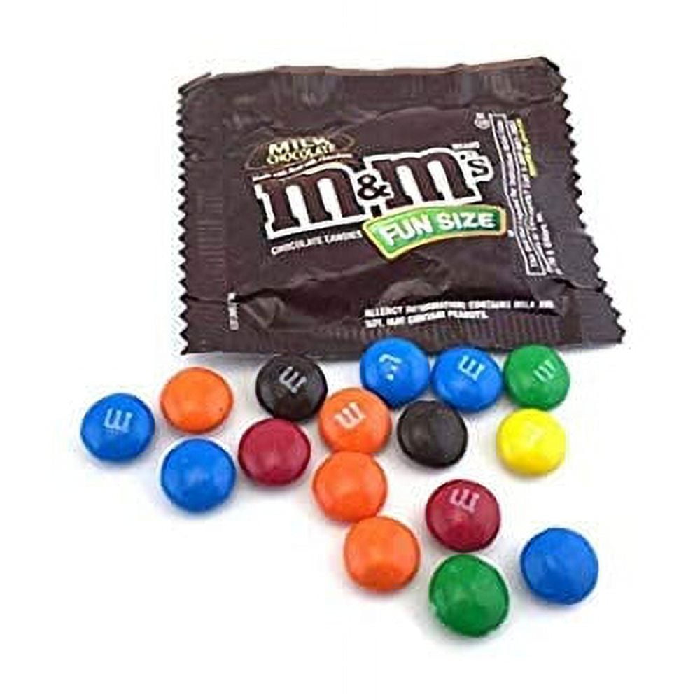 M&M's Milk Chocolate Fun Size Candy, Bulk Pack 70-ct (Pack of 2 Pounds)