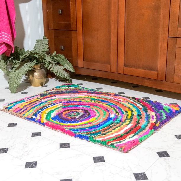 Chesapeake Multi colored hand crafted Set Circle Pattern bath rug (20