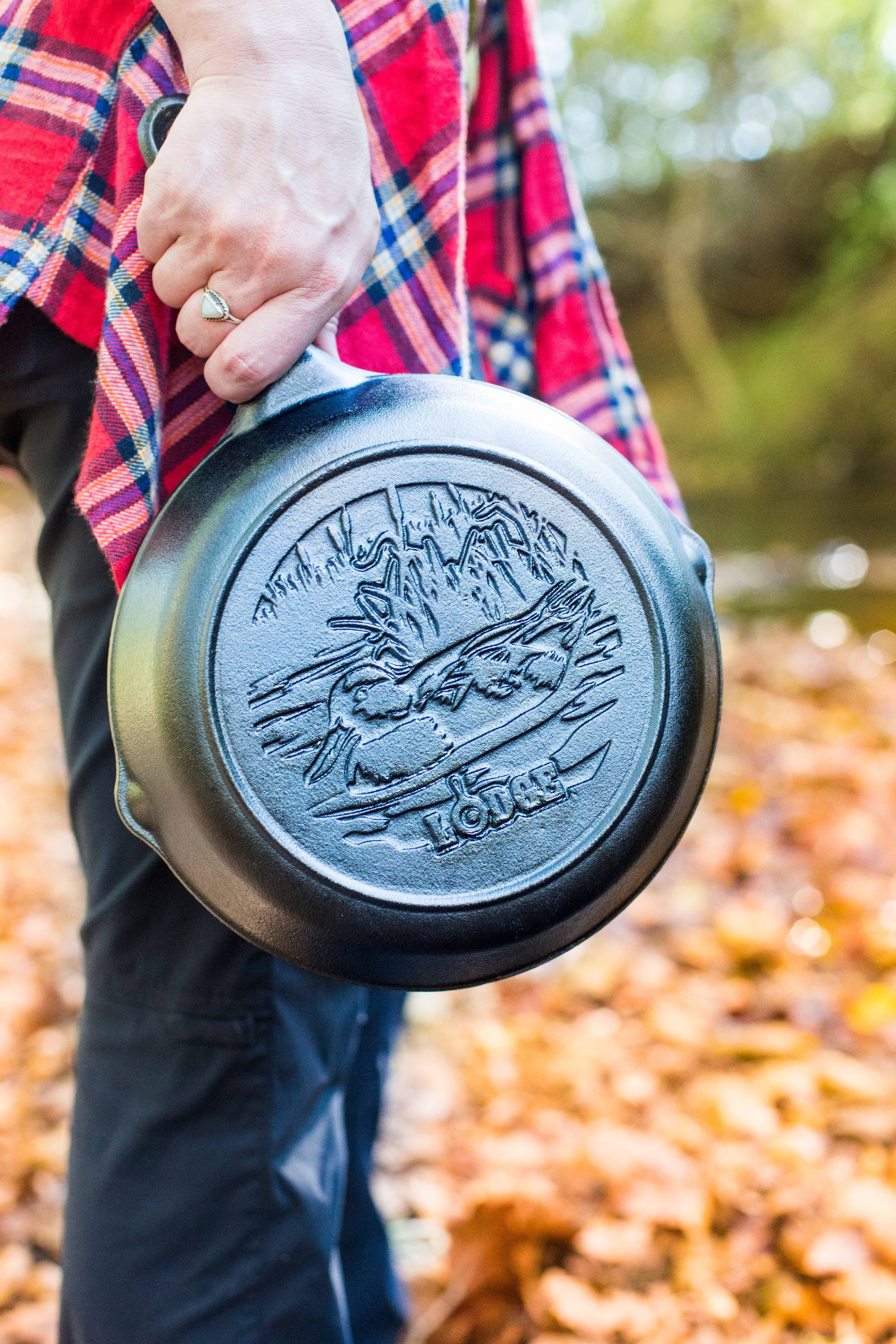 Lodge American Wildlife Series Skillets